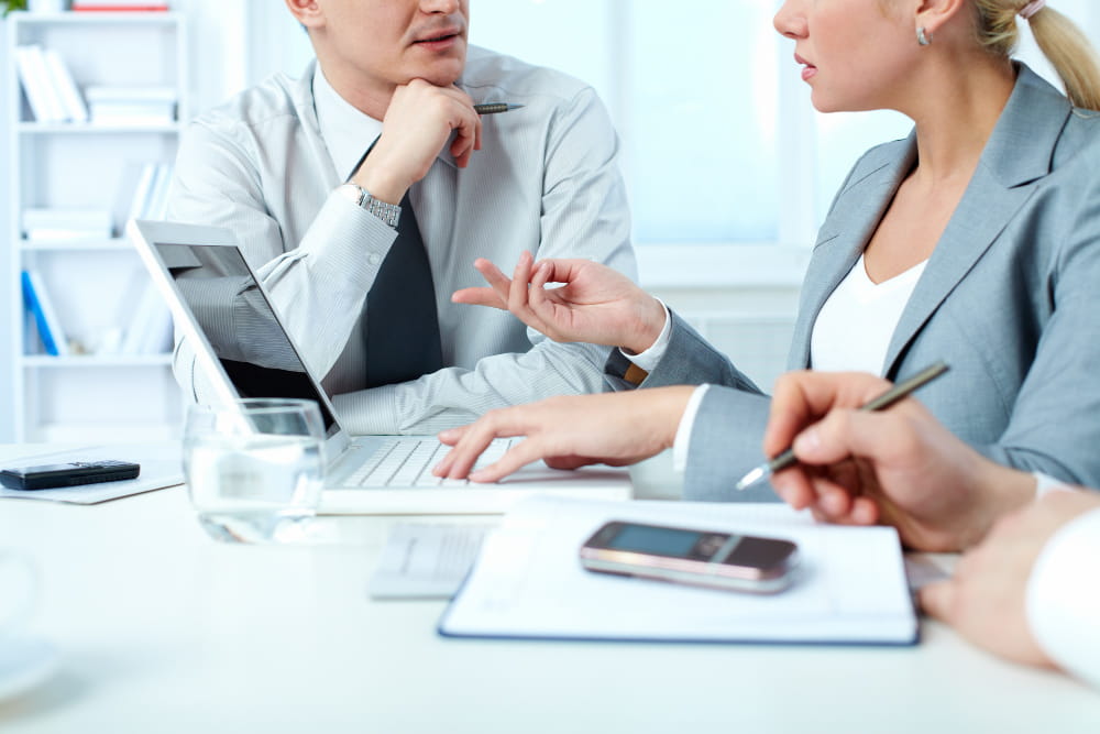 Migration advisers discussing Australia immigration reform and visa planning in 2026